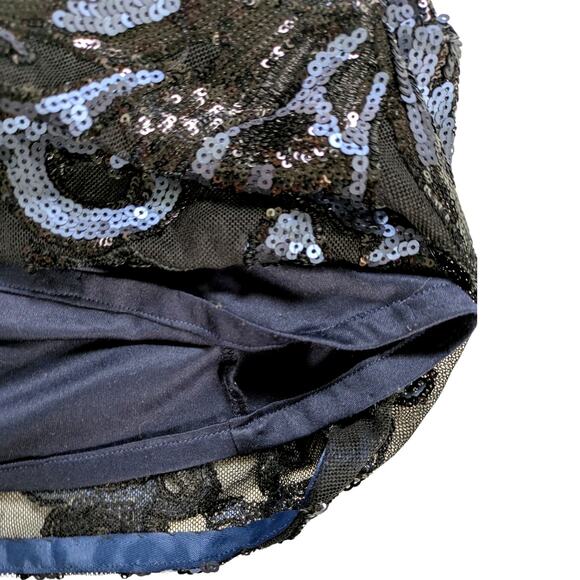 Calvin Klein Cowl-Back Sequin Gown with Cap Sleeves Size 2 - Picture 6 of 10